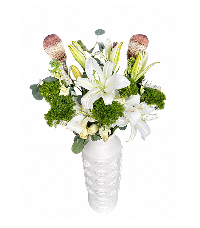 Tribeca Blanc Garden – Premium Deluxe Arrangement (Residential)